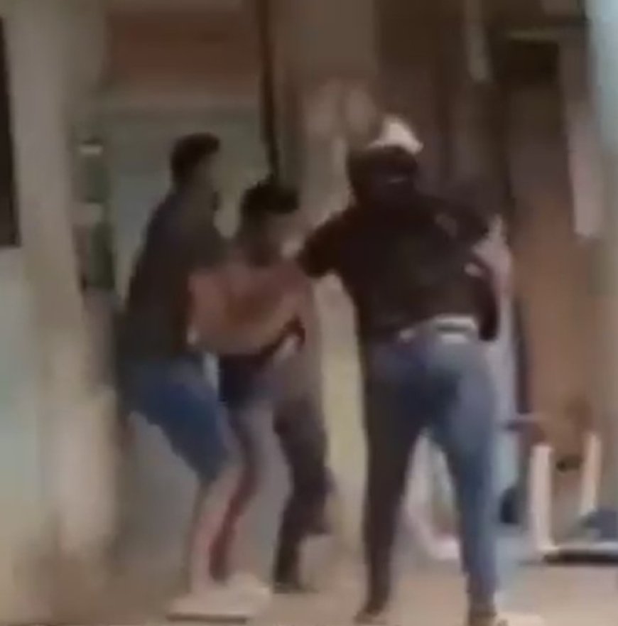 VÍDEO: Homem tenta desarmar policial e acaba sendo baleado durante luta corporal