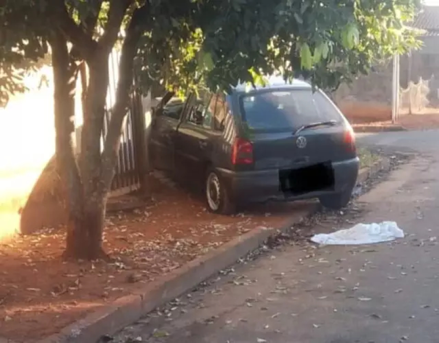 Homem atropela e mata esposa na frente do filho após discussão