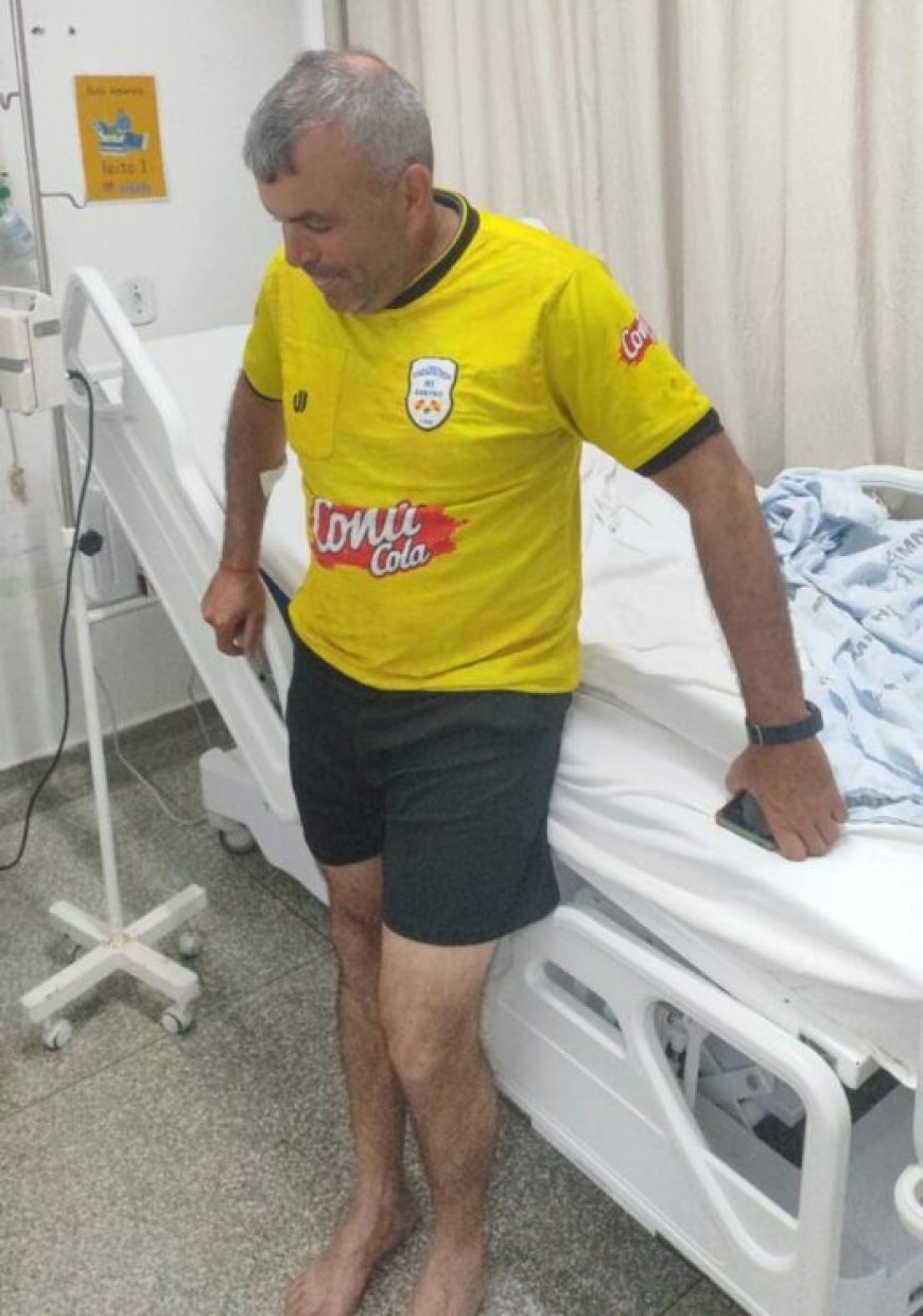 Árbitro leva 'voadora'  de jogador e fica inconsciente durante partida de futebol; agressor está foragido