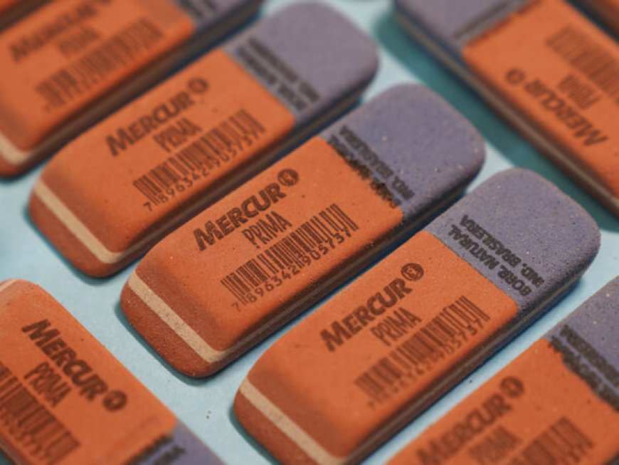 CURIOSIDADE: Você usou errado a vida toda, parte azul da borracha não apaga caneta; Saiba para que serve