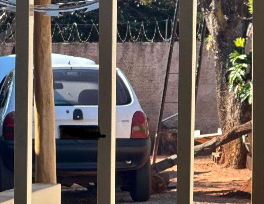 Idoso morre prensado após veículo cair sobre ele durante reparo no quintal