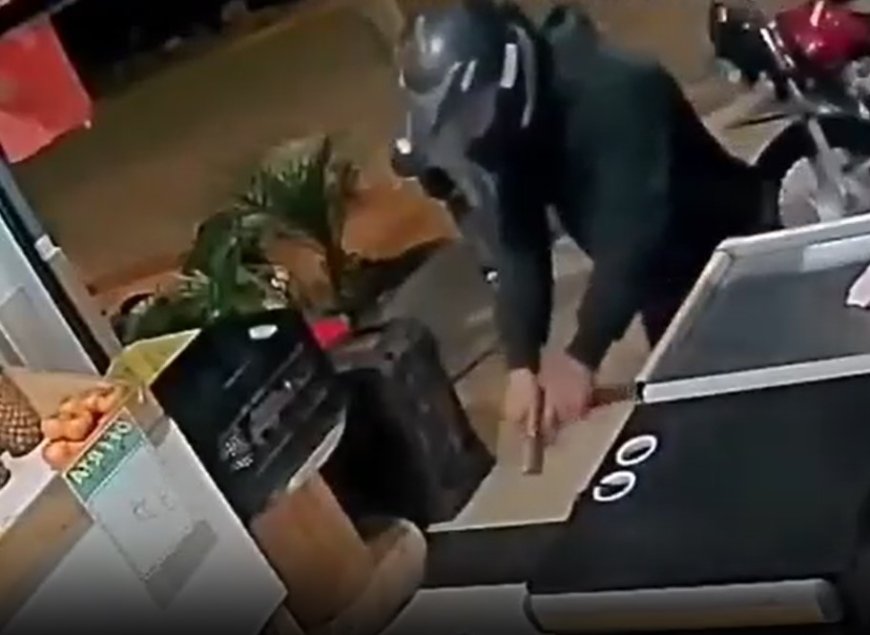 VÍDEO: Veja imagens do momento em que comerciante que se negou pagar 'taxa de comércio' para facção é executado com 19 tiros
