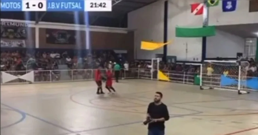 VÍDEO: Goleiro morre após levar bolada em cobrança de pênalti; Assista momento da tragédia
