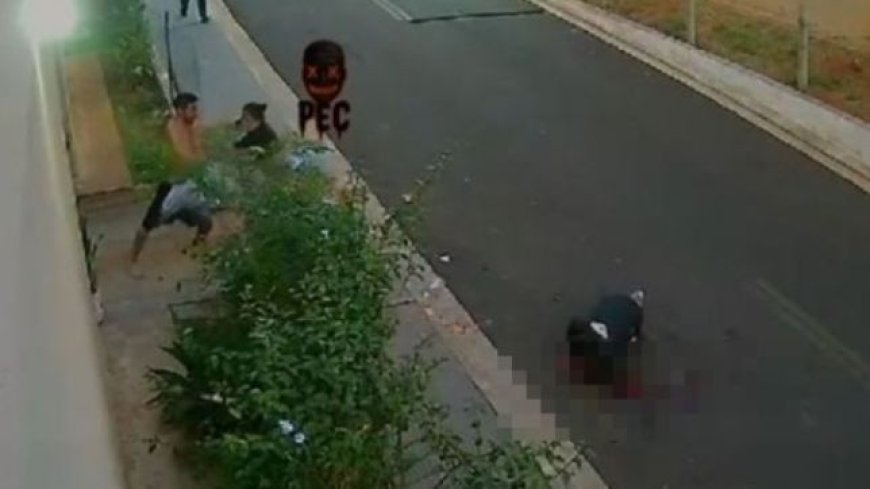 VÍDEO: Motoboy invade casa da ex e acaba morto a facão pelo atual namorado; Veja o momento do ataque