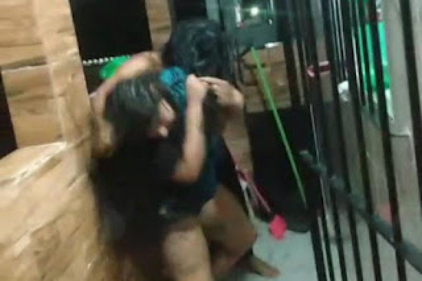 VÍDEO: Mulheres brigam por causa de um "cueca freada" e vídeo viraliza
